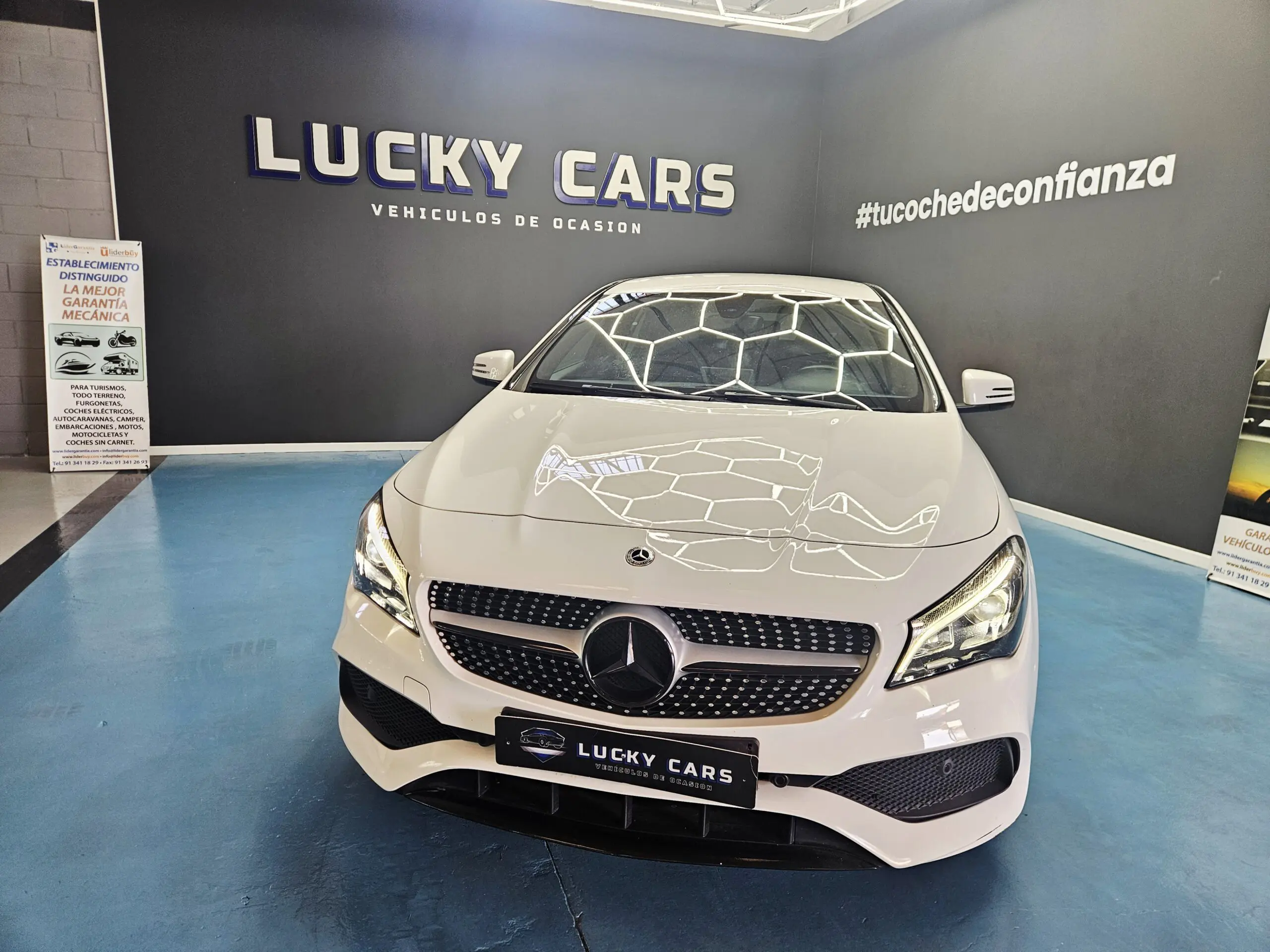Foto exterior Mercedes-Benz CLA 180