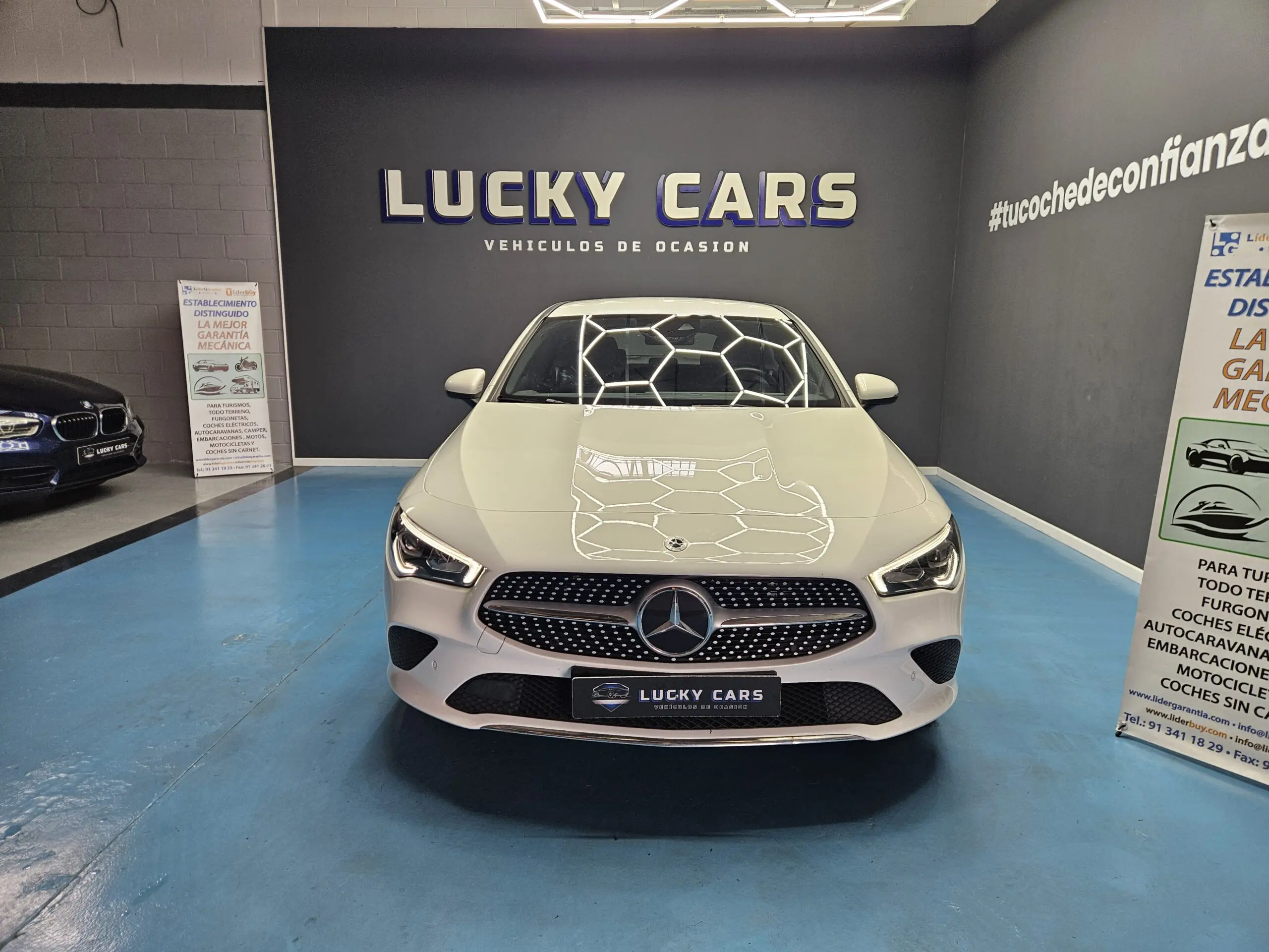 Foto exterior Mercedes-Benz CLA 250E