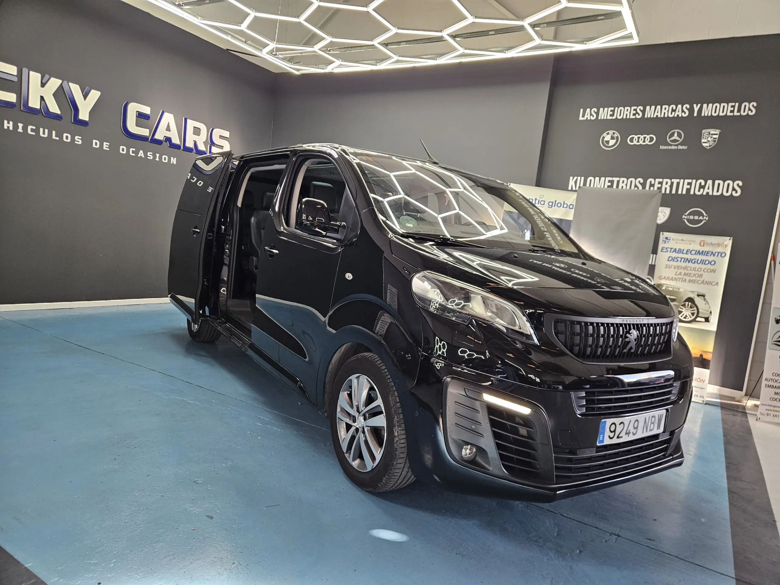 Foto exterior Peugeot TRAVELLER 